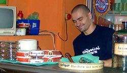  der moderne mann putzt 